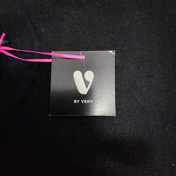 NWT  V by Very UK Brand Black Bow Tie Top    Size US 6 - Picture 3 of 3